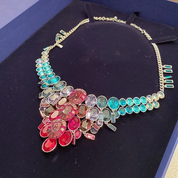 Swarovski Eminence Necklace - Picture 7 of 7